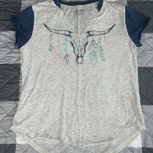 Lincoln outfitters t-shirt